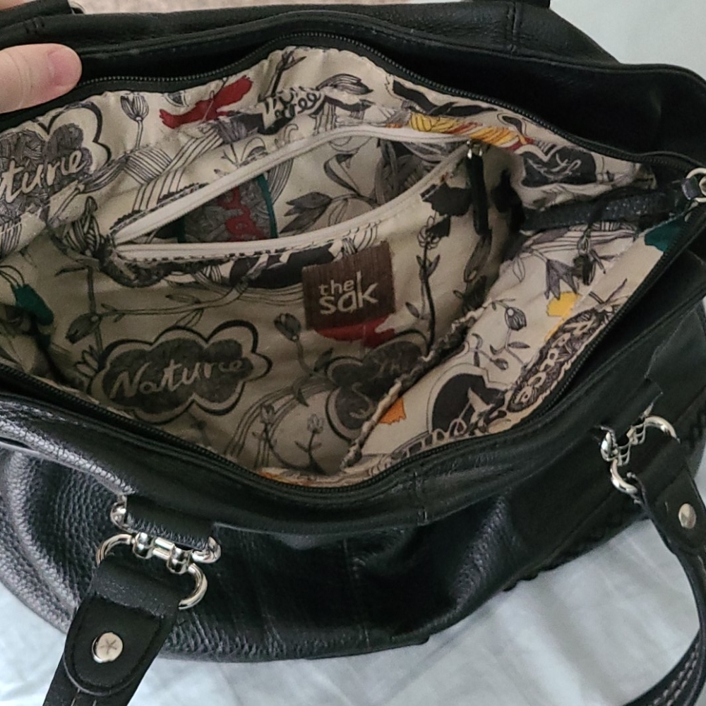 Purse - Picture 2 of 2
